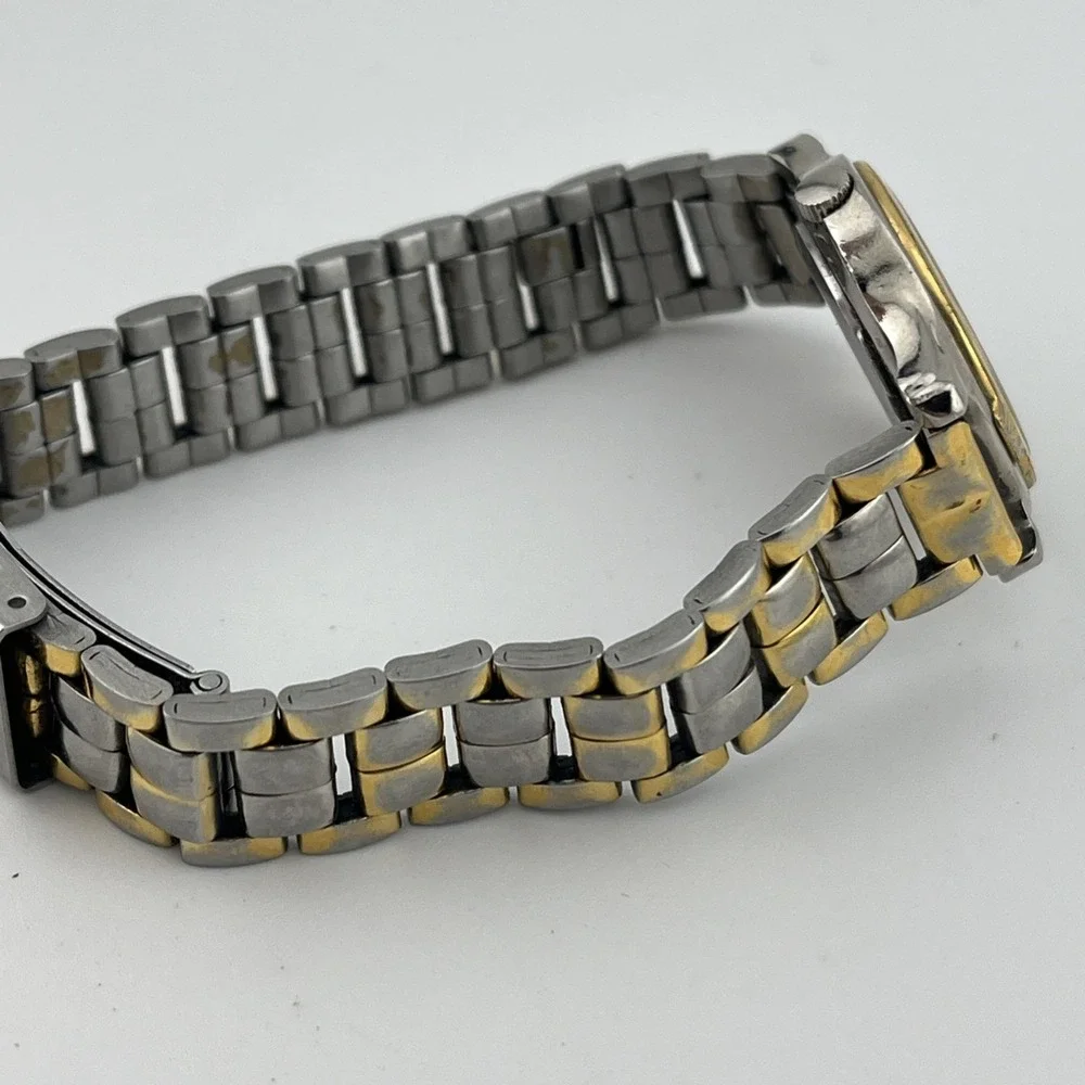 Vintage Timex Watch Women 26mm Case Two Tone 7.25